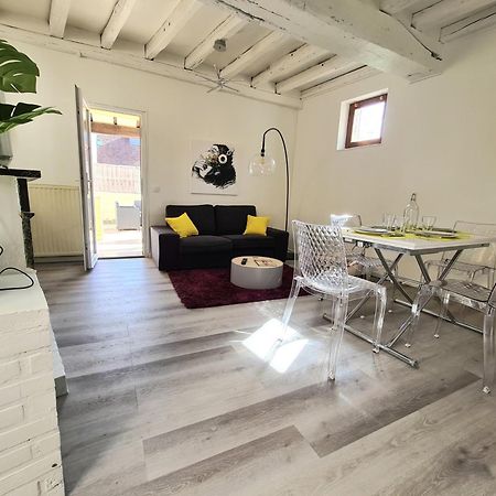 Maison Charme Avec Terrasse Hypercentre, Tres Calme Joigny Luaran gambar